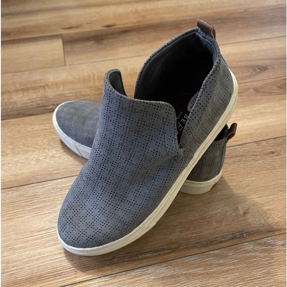 Dr Scholl’s high top slip on SUPER comfy shoes
